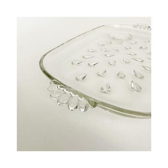 vintage Hazel-Atlas Informal Snack clear teardrop Plate glassware serving dish - Picture 4 of 8